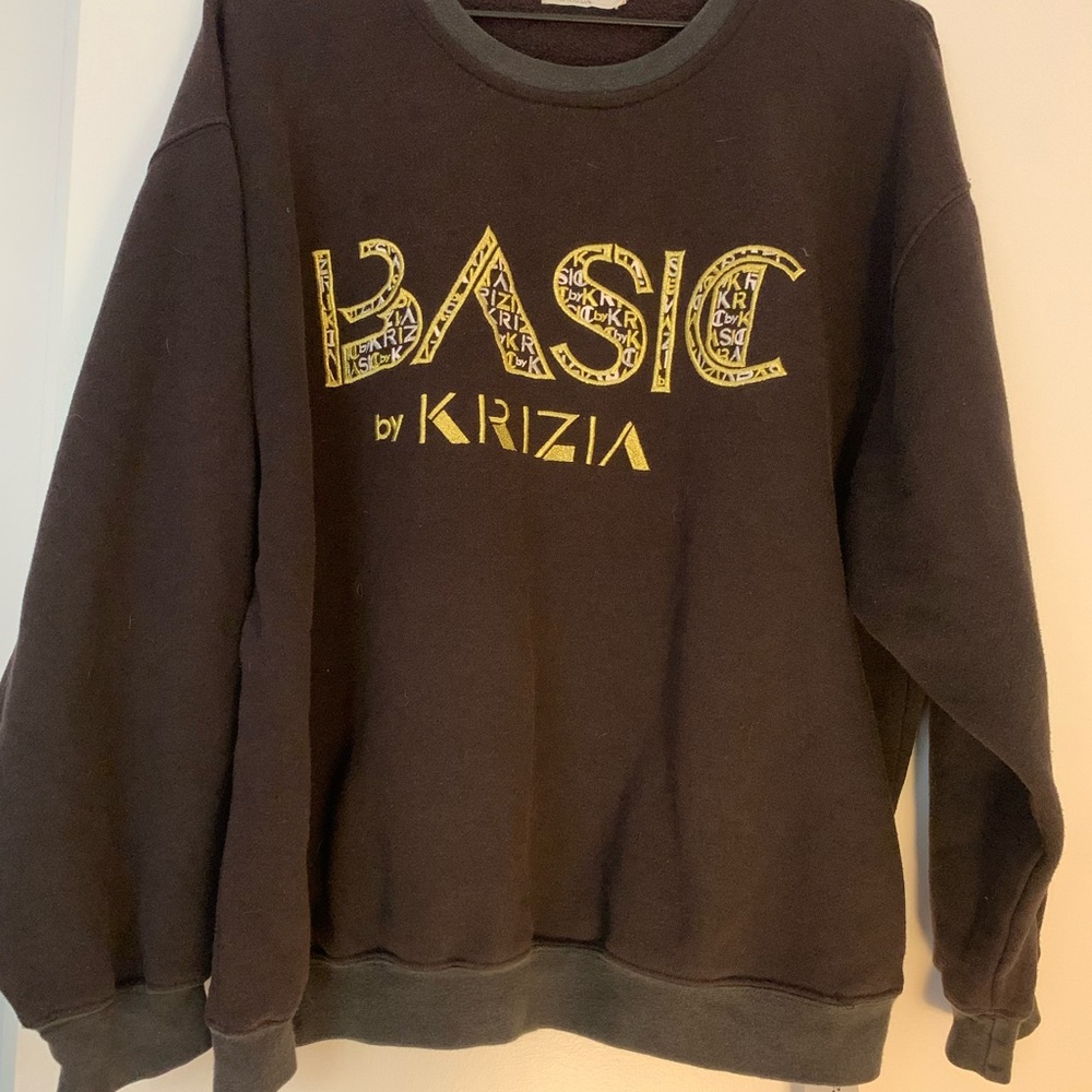 Vintage Krizia Black Crewneck Sweatshirt with Ribbed Cuffs and Gold Lettering